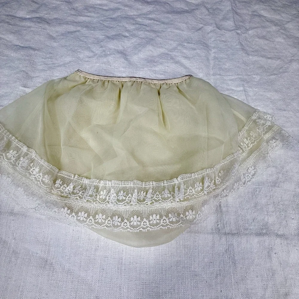 Unbranded Bloomer Skirt Petticoat 18-24M Butter Yellow Sheer Lace Trim Vintage